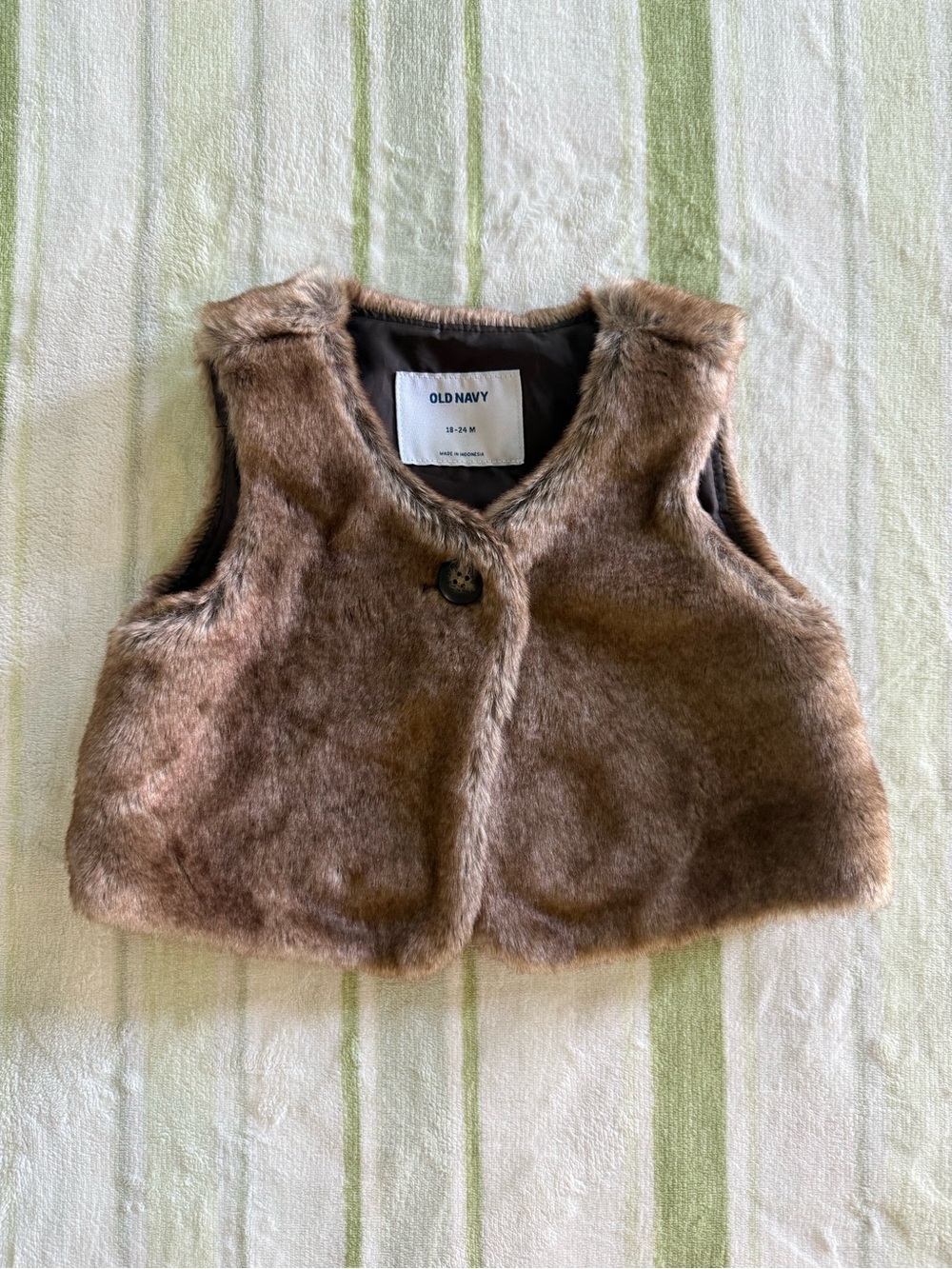 Old Navy Faux Fur Toddler Vest in Brown